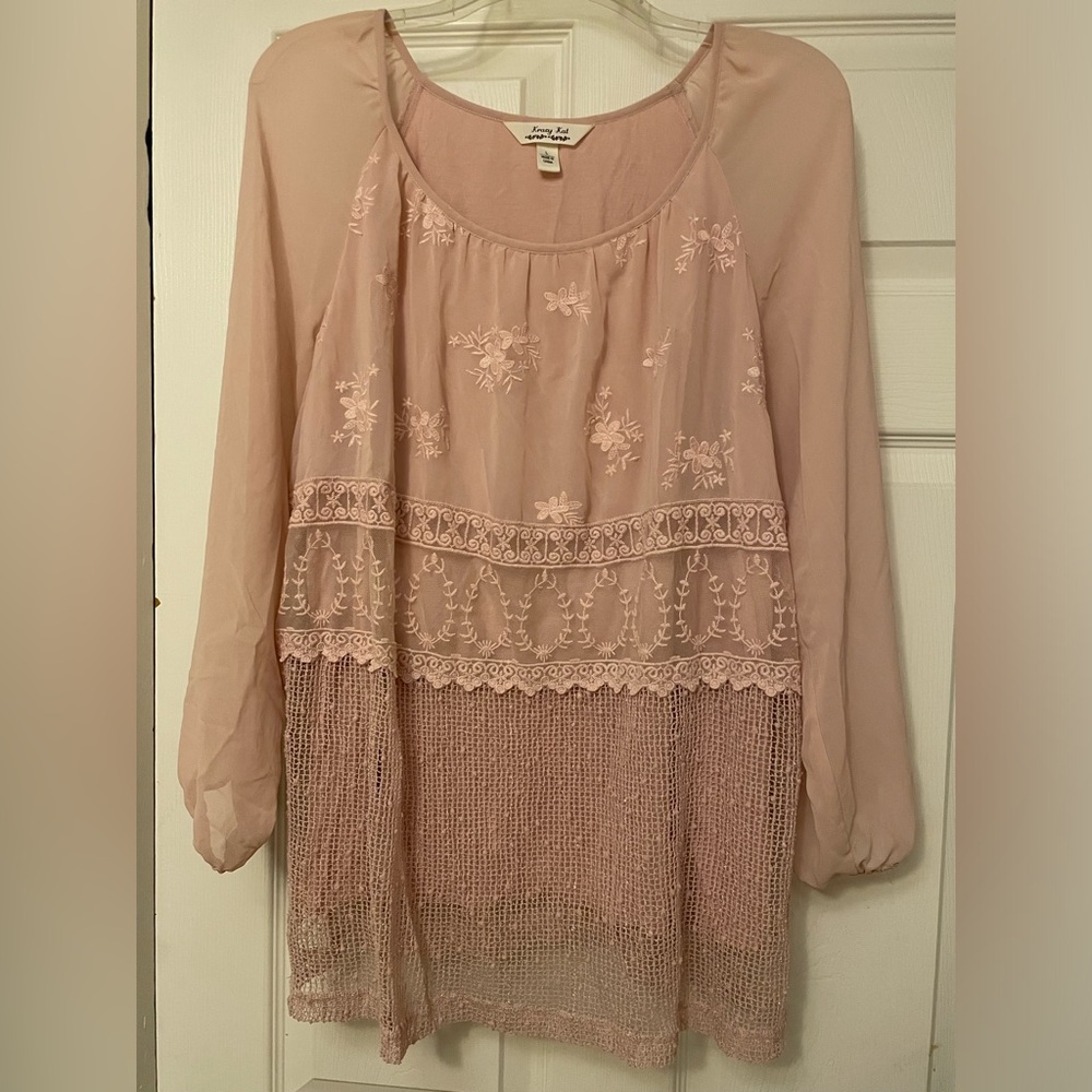 Krazy Kat blouse with lace